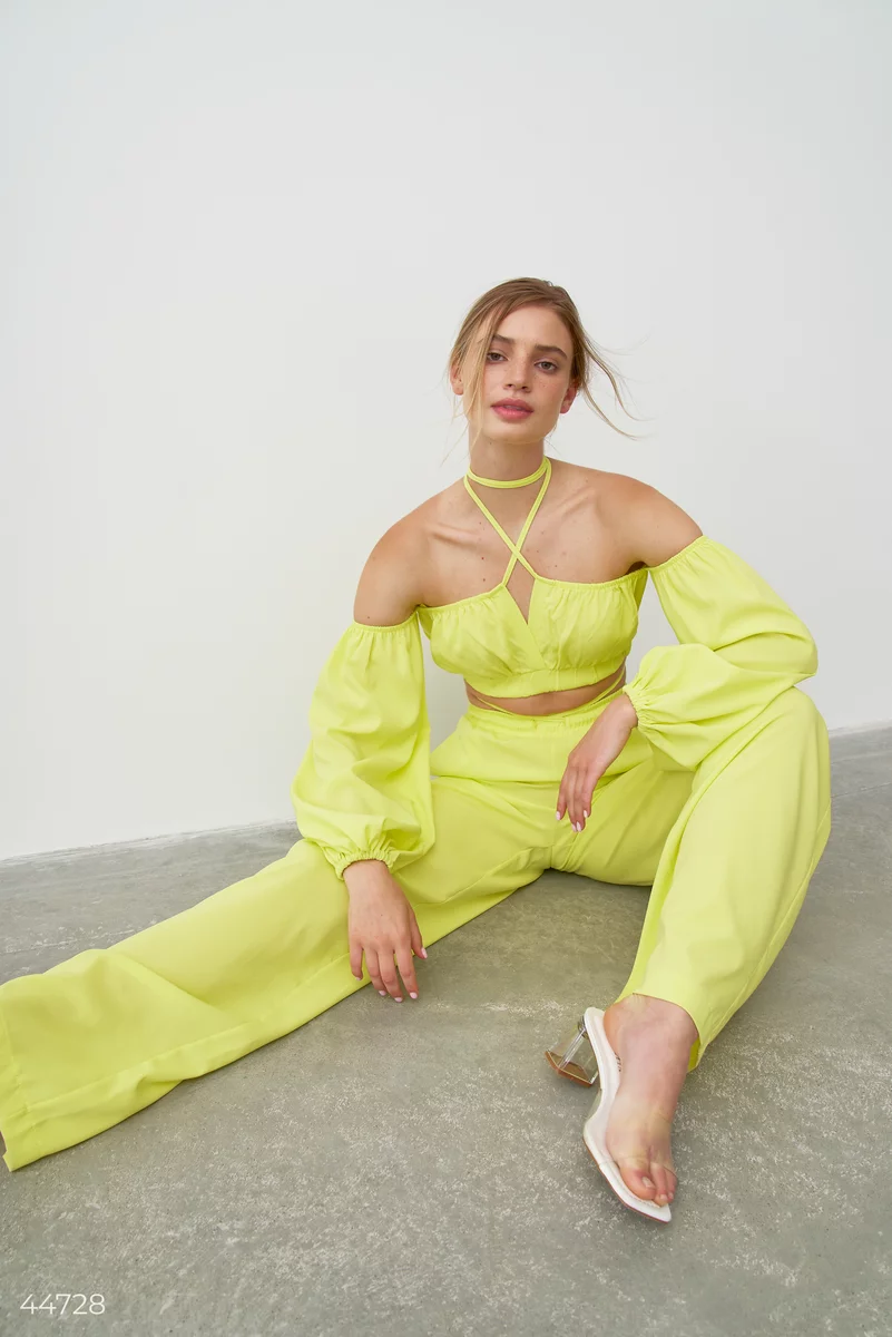 Bright yellow set with top and trousers photo 4