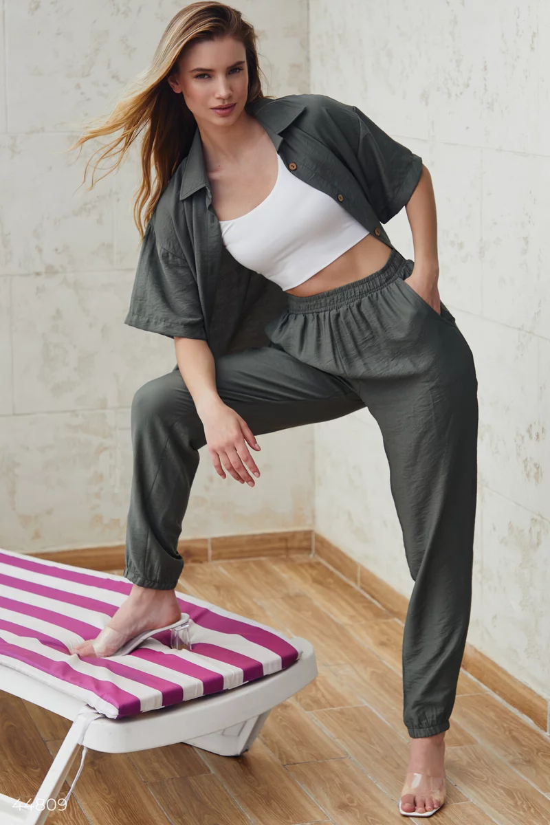 Set with shirt and trousers photo 1