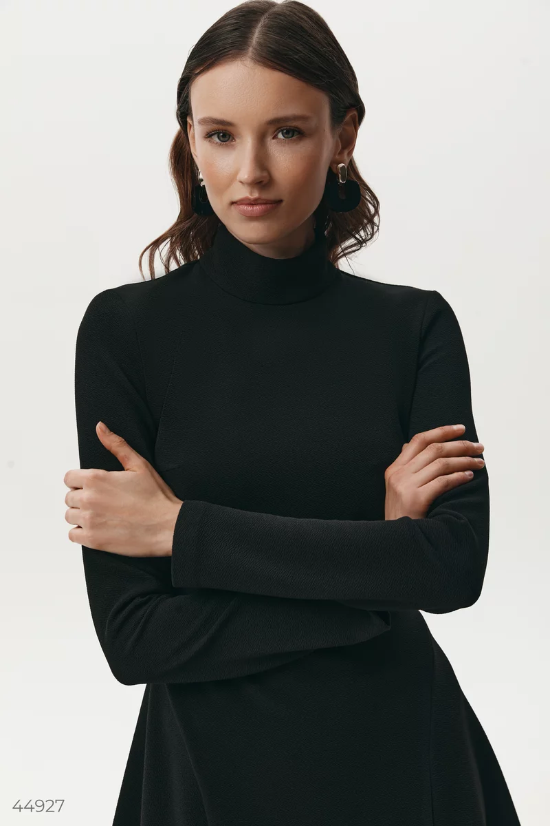 Black knitted dress with long sleeves photo 4