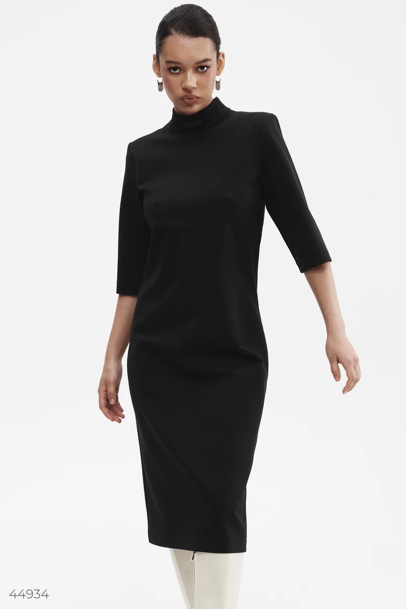 A straight dress with a stand-up collar photo 2