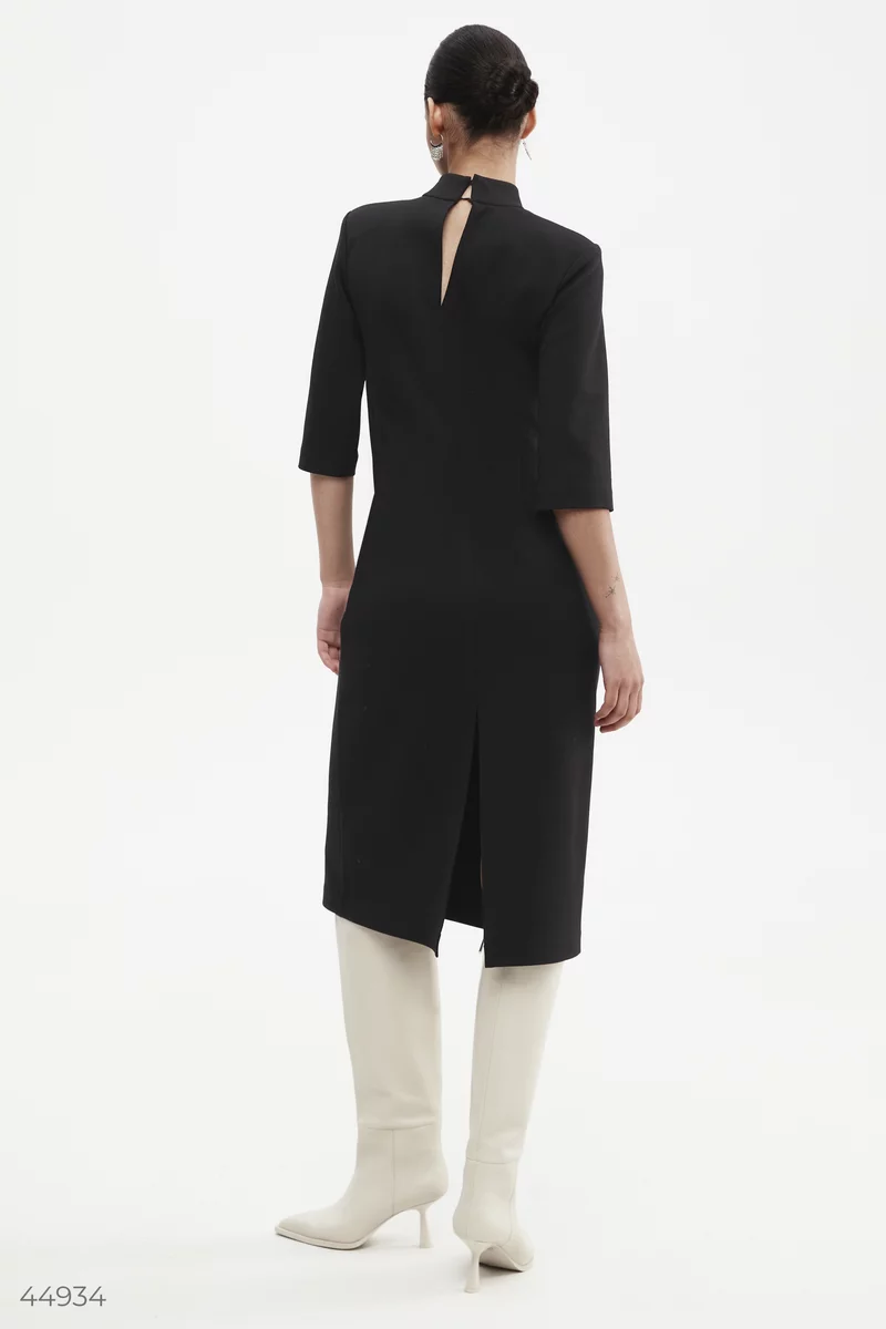 A straight dress with a stand-up collar photo 4