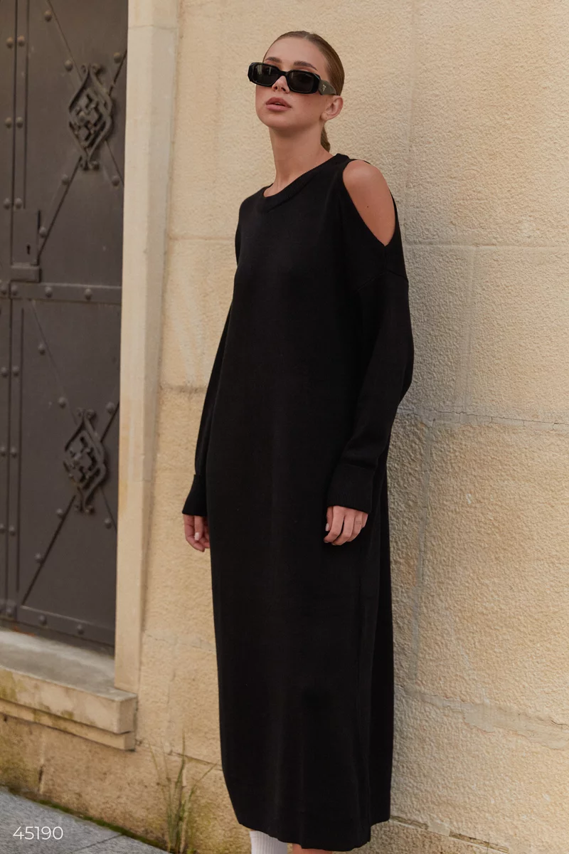 Чорне міді сукня з вирізом фотографія 3