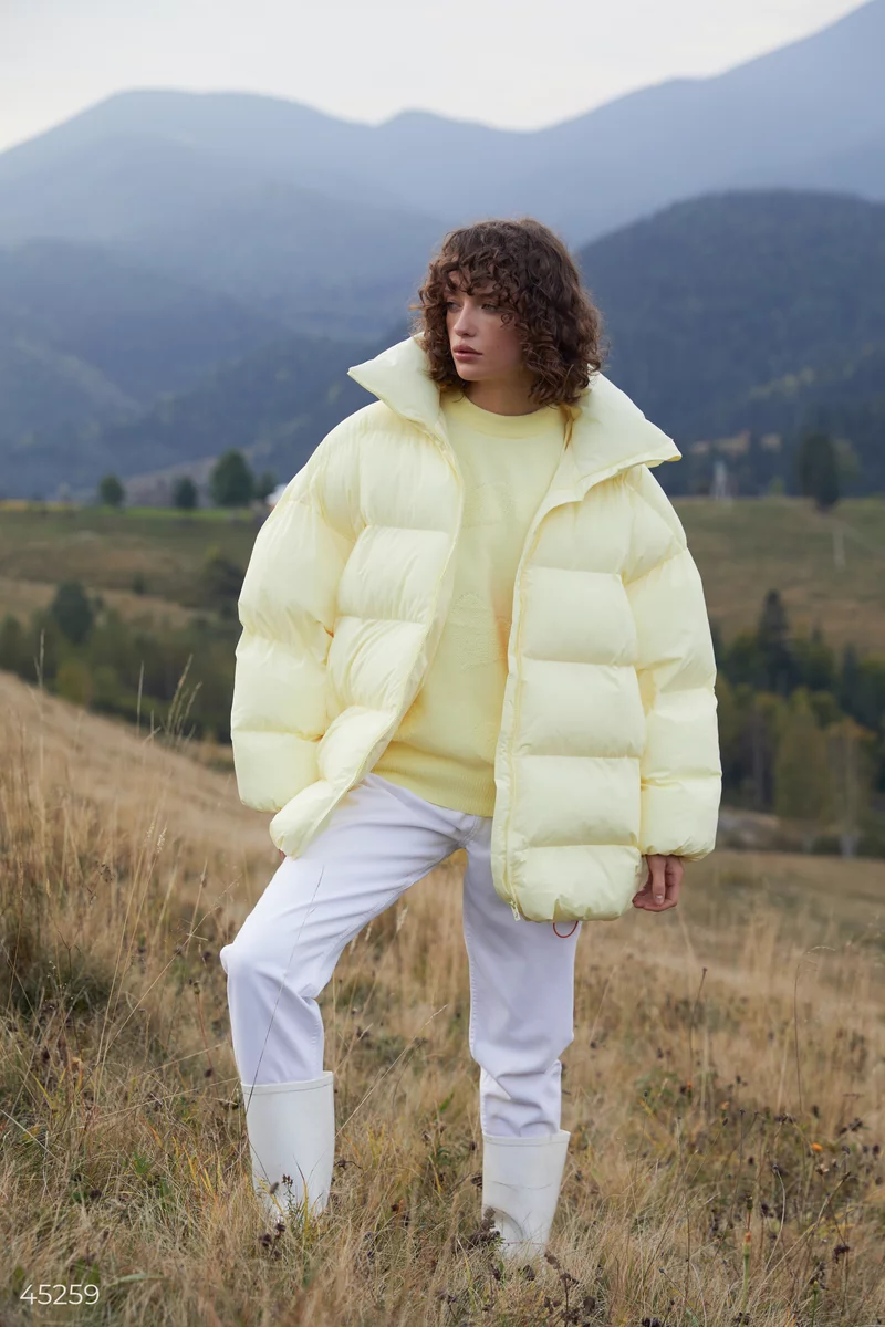 Warm three-dimensional down jacket in a lemon shade photo 1