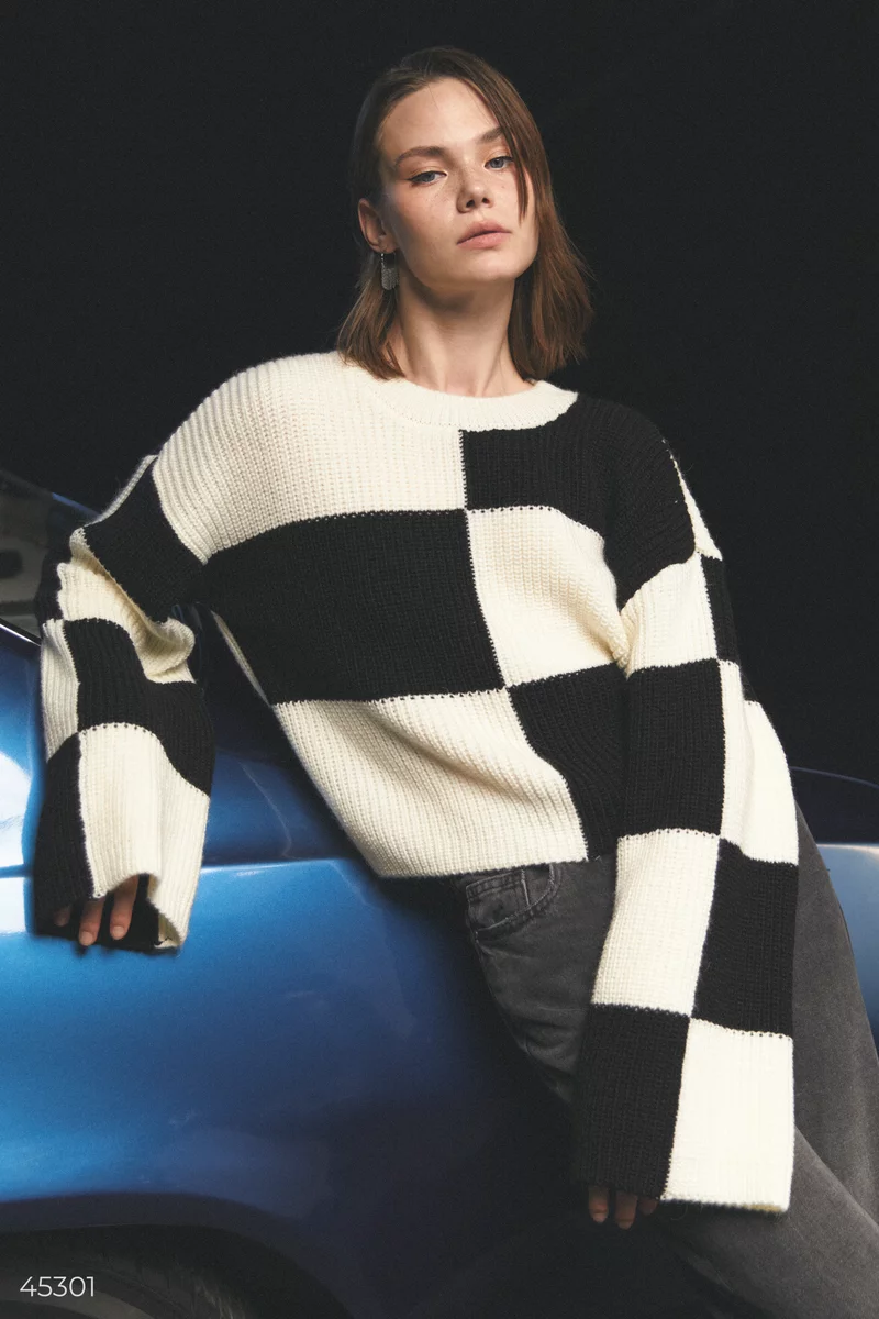 Textured wool blend sweater photo 3