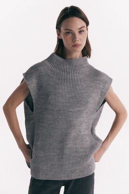 Oversized Knitted Vest