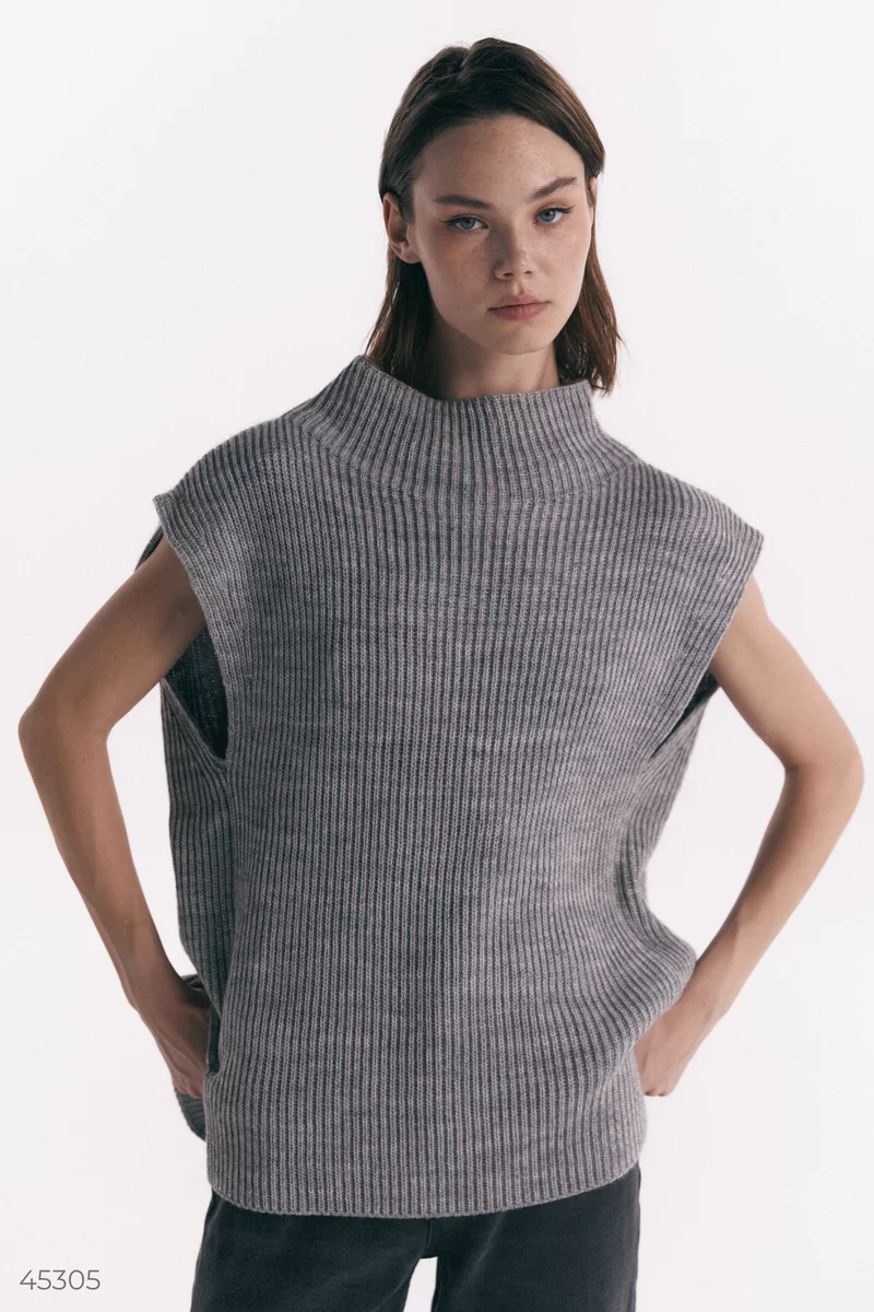 Gray knitted vest photo 1
