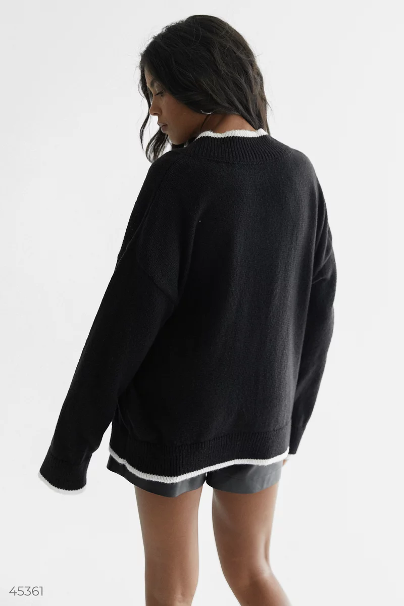 Вязаный черный пуловер фотография 5