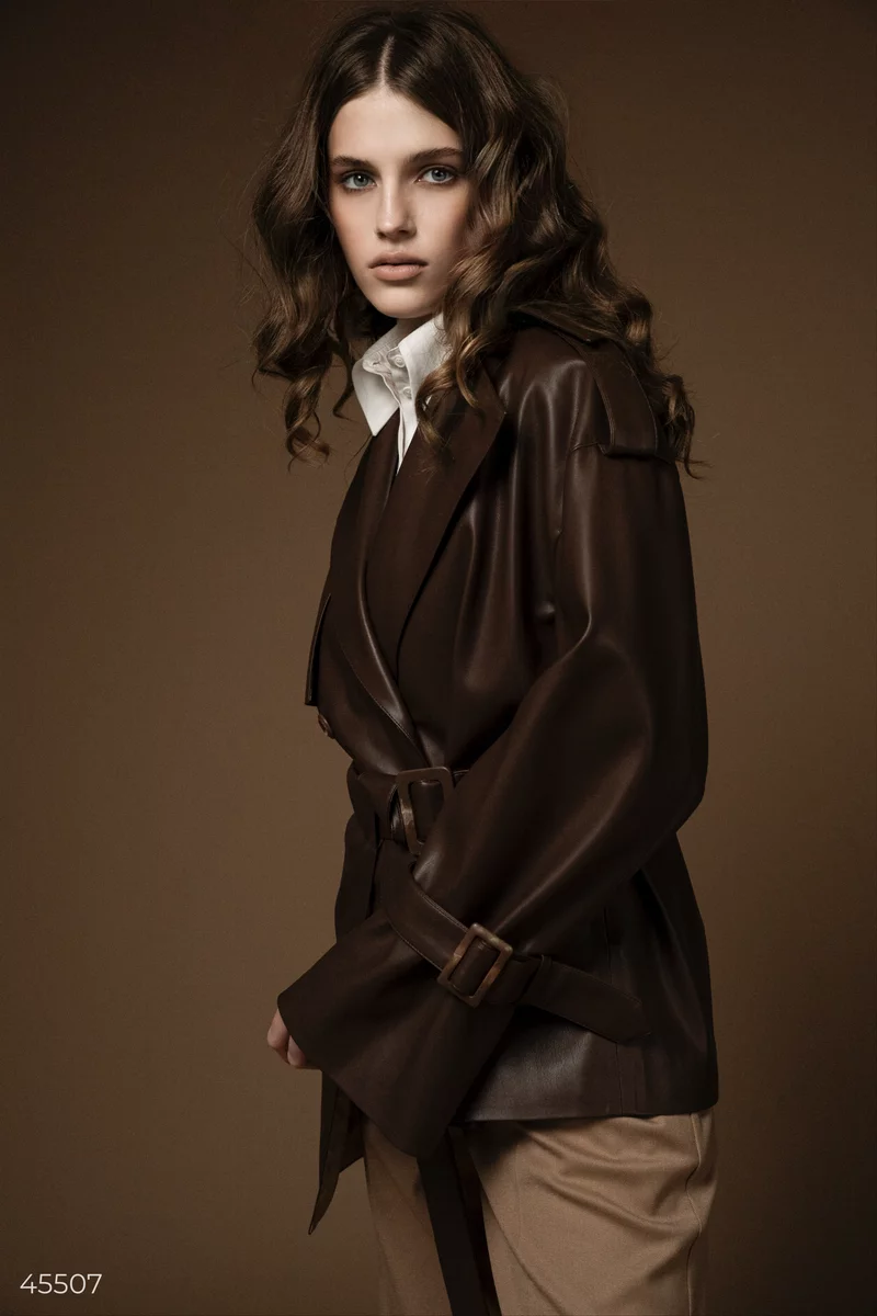 Double-breasted trench coat with basque belt photo 5