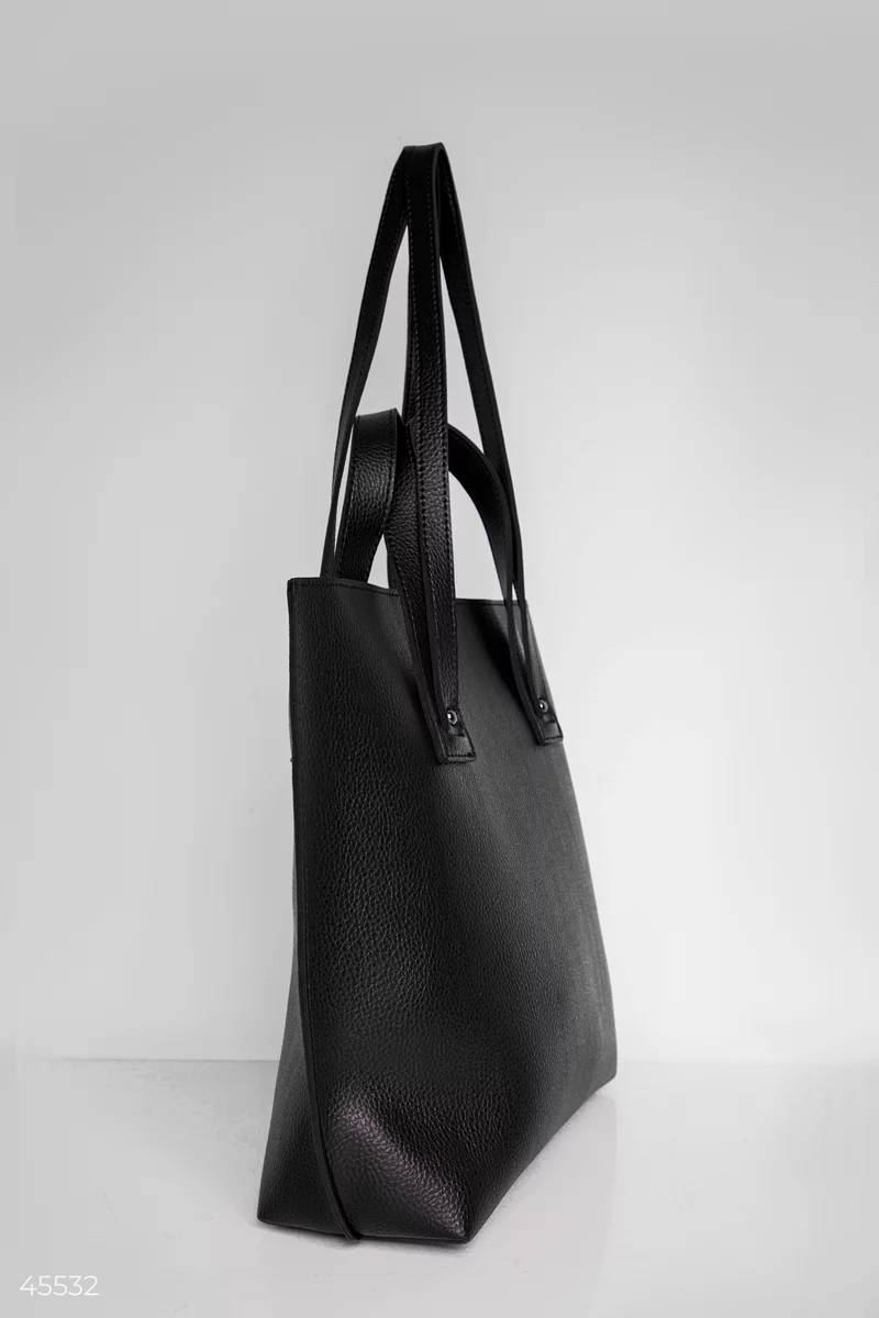 Вместительная черная сумка на плечо фотография 4