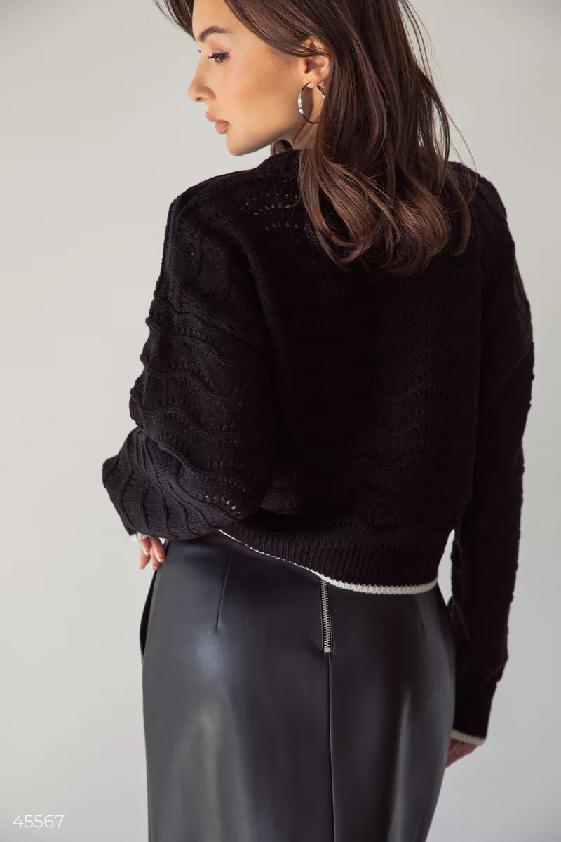 Cropped black jumper with textured pattern photo 5