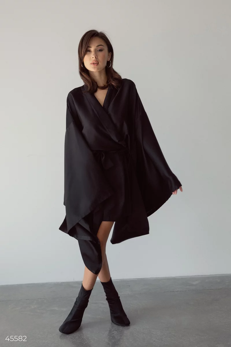Черное шелковое платье-кимоно фотография 5