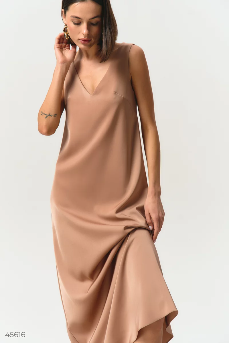 Satin dress with wide straps photo 3