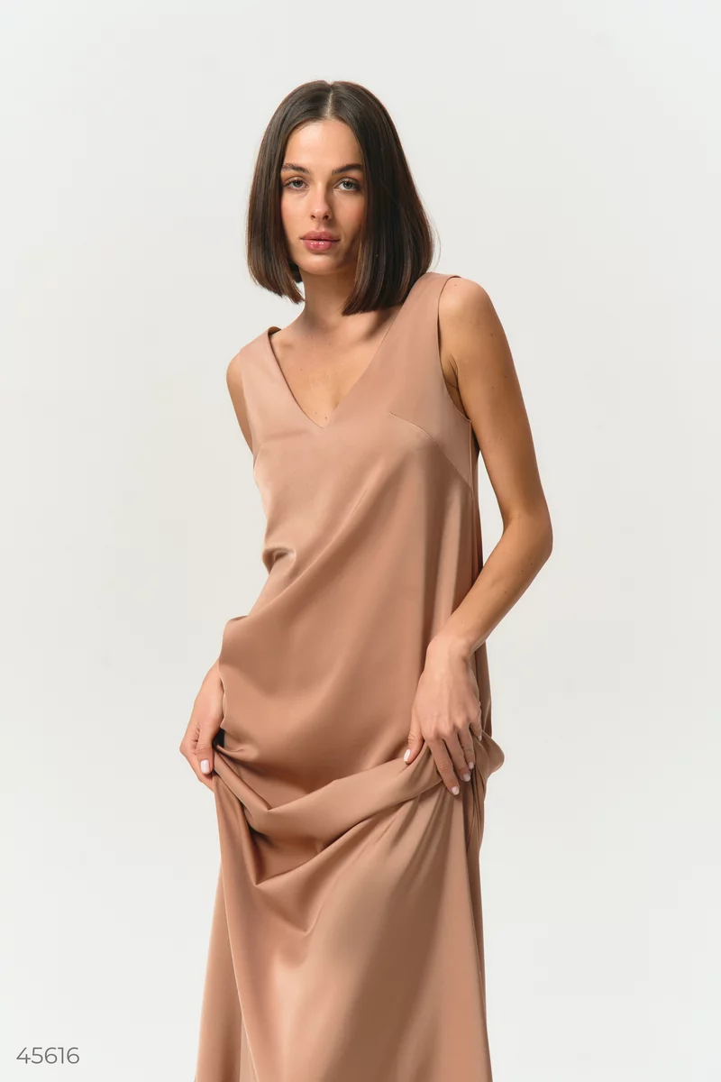 Satin dress with wide straps photo 4