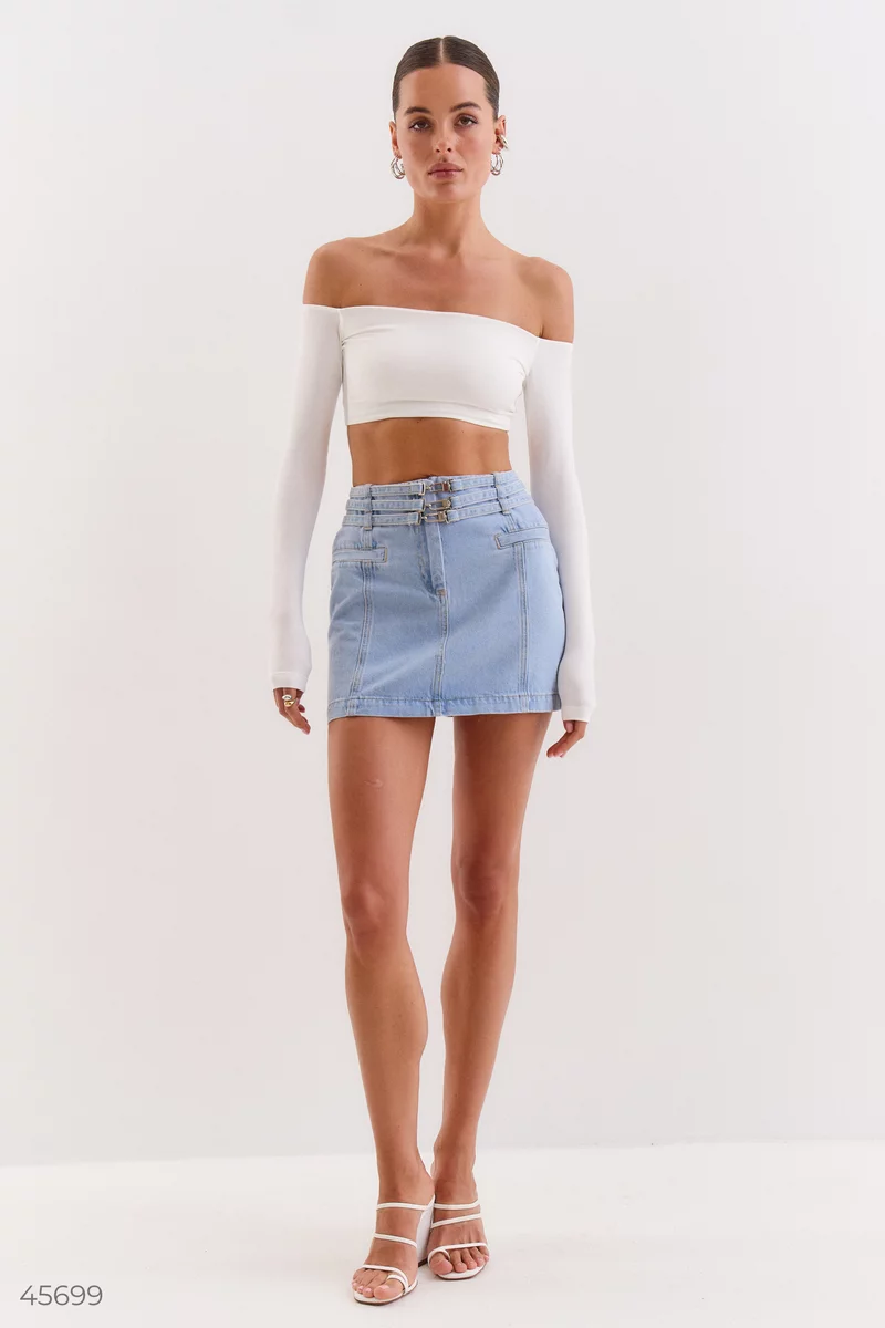 White off-the-shoulder crop top photo 3