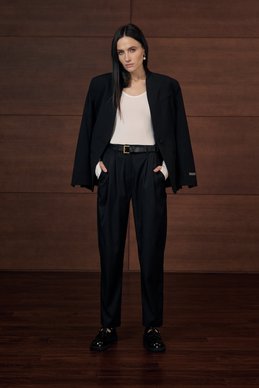 Black pants with a high rise photo 2