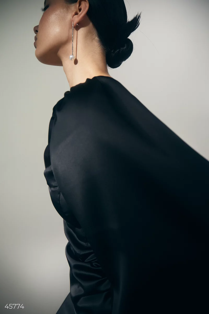 Чорна сукня міні з рукавами-ліхтариками фотографія 5
