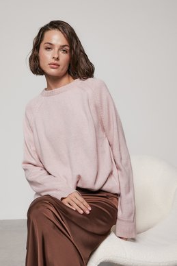 Серый удлиненный свитер с разрезами фотография 1