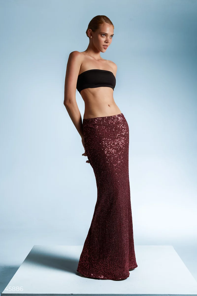 Red maxi skirt with sequins photo 3