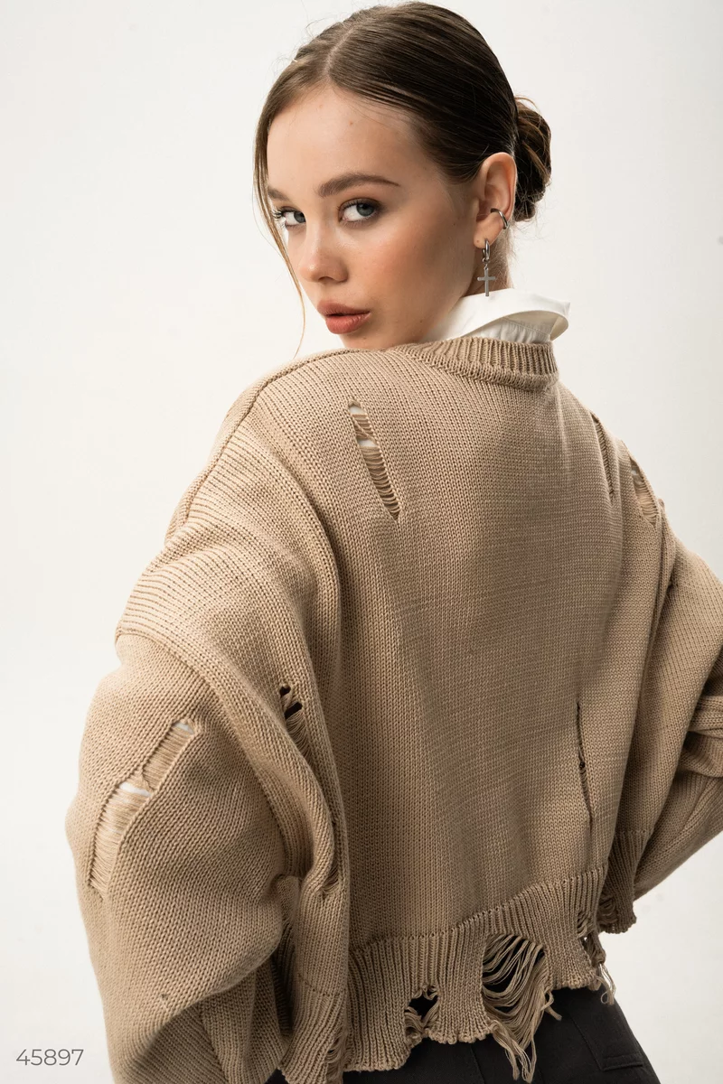 Cropped beige sweater with a torn edge photo 4