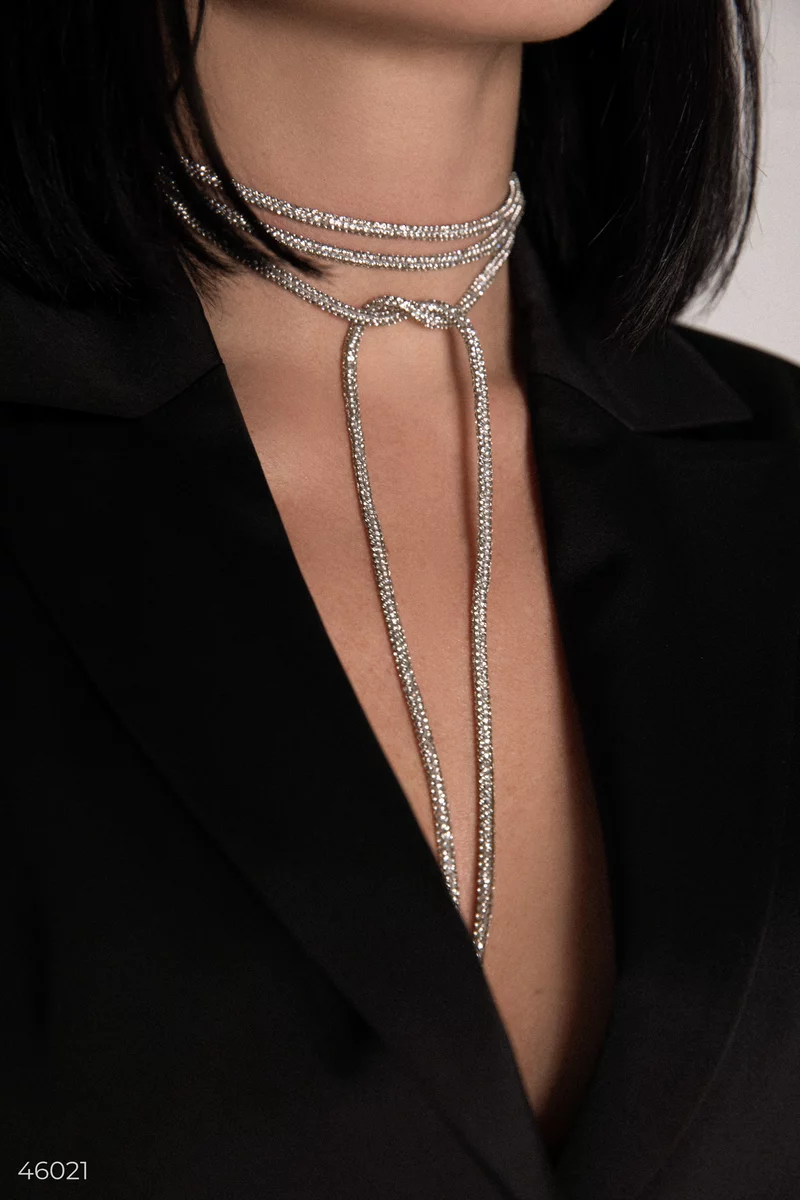 Silver chain harness photo 3