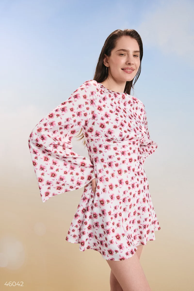 Платье мини с рукавом-клеш с принтом 'Мальва' фотография 1