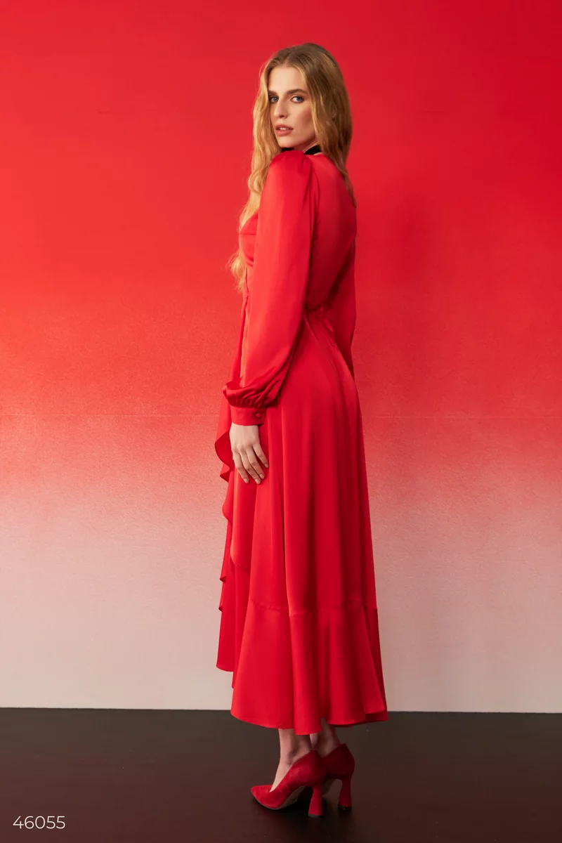 Red maxi dress on the scent photo 3