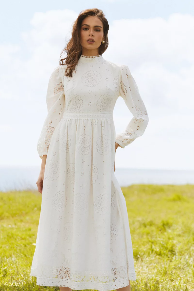 White maxi dress with lace photo 2