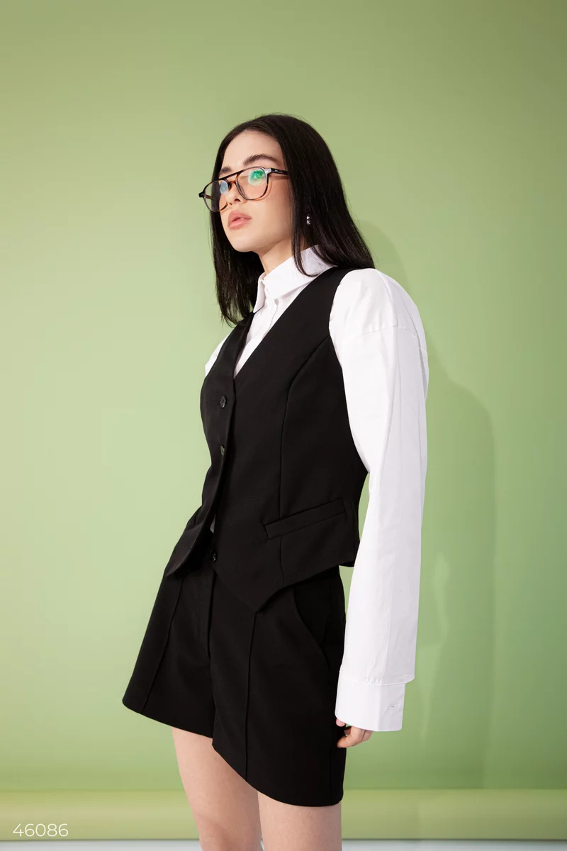 Black waistcoat with a classic cut photo 1