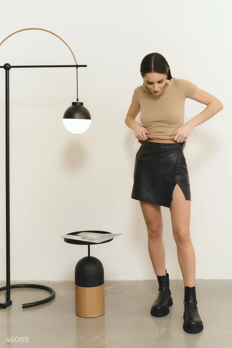Skirt-shorts made of eco-leather photo 1