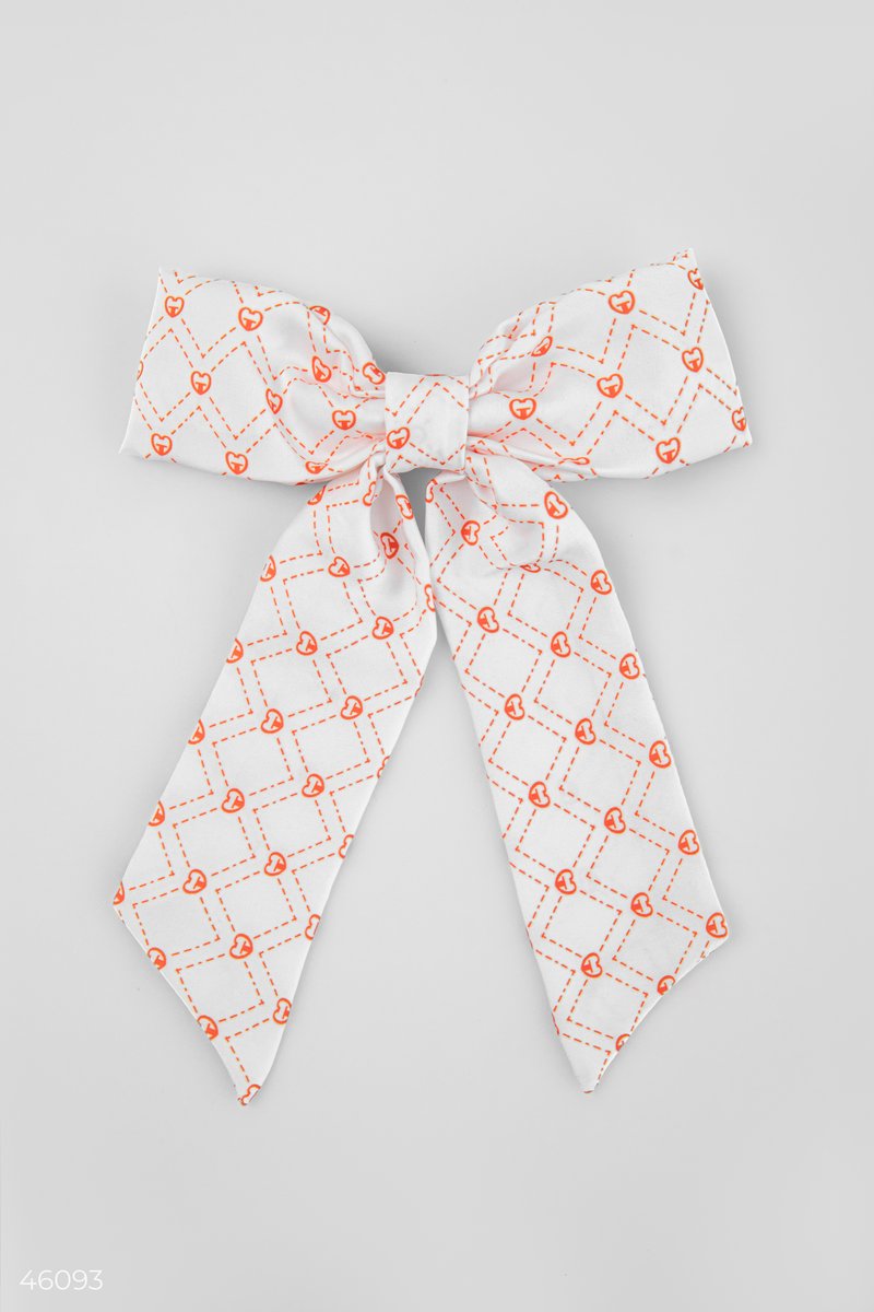 

Заколка молочний шовковий бант