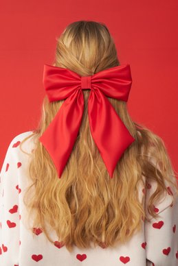 Hairpin red satin bow photo 3