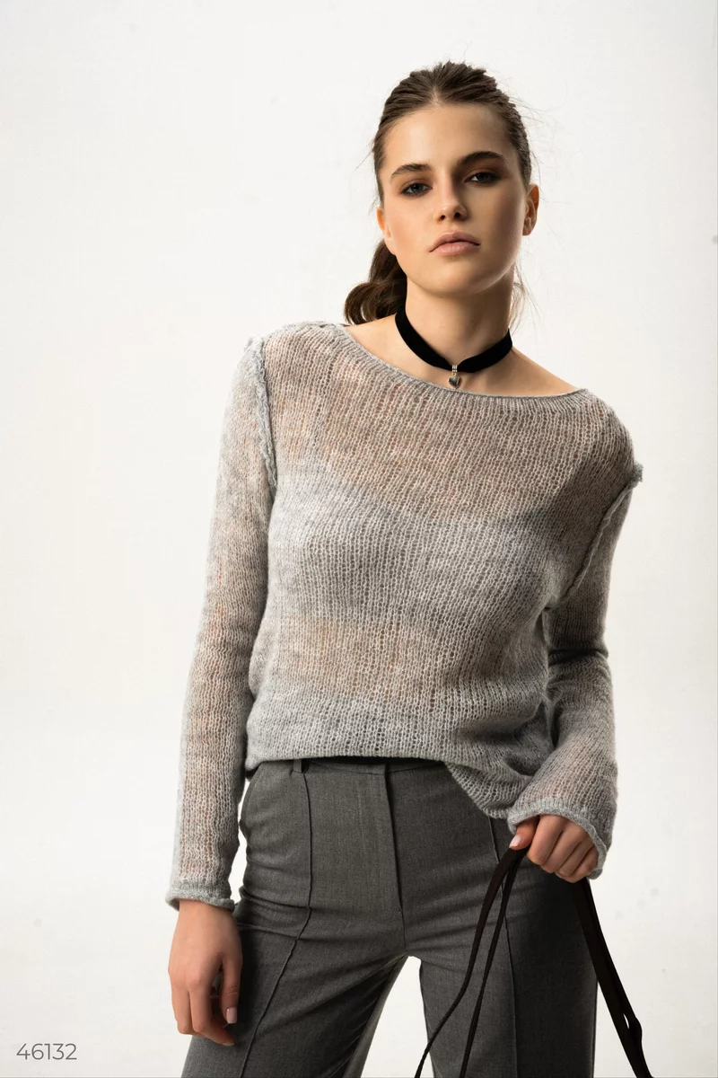 Gray sweater made of textured knitted fabric photo 1