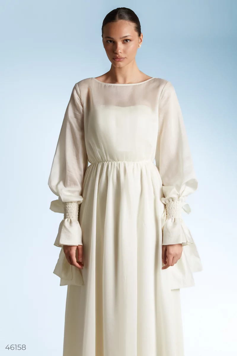 Milk maxi dress with bows on the sleeves photo 4