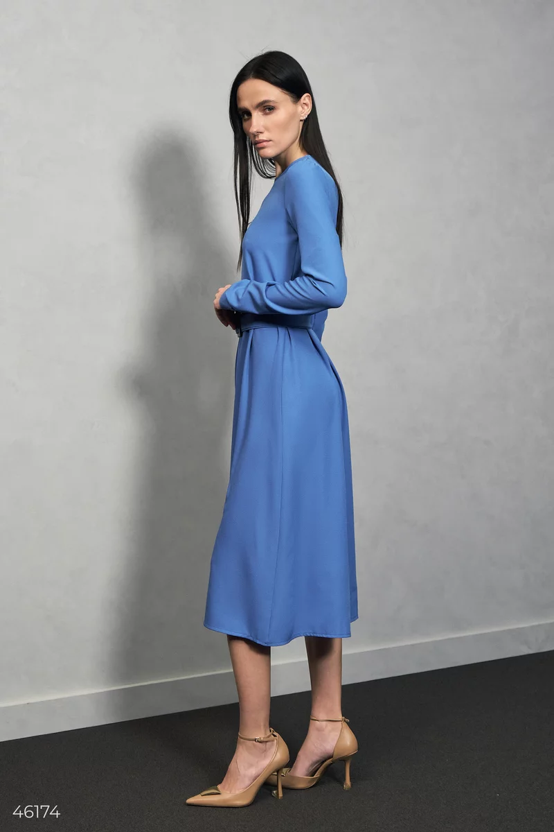 Blue midi dress with a belt photo 3