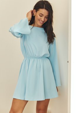 Блакитна сукня з відкритою спиною на зав'язці фотографія 2