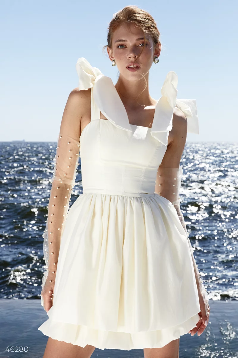 Молочна сукня міні з пишною спідницею фотографія 2