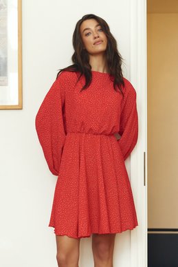 Красное платье мини в принт горошек фотография 2