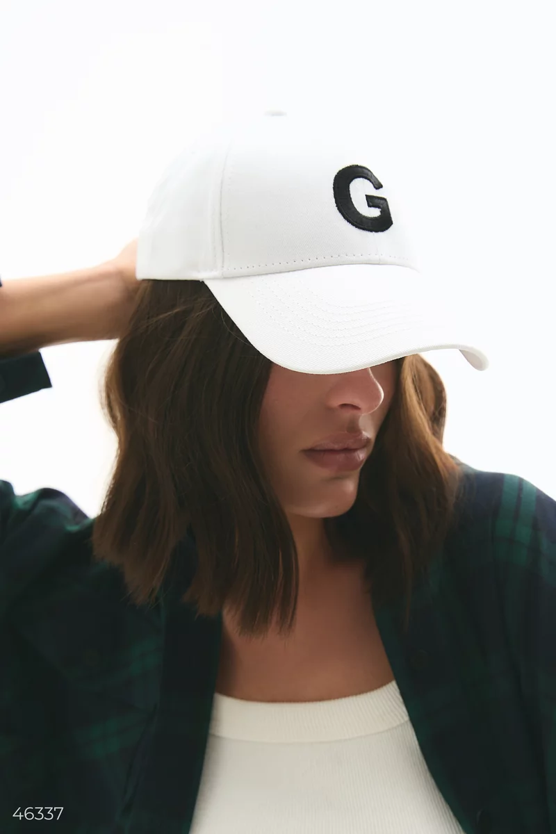White baseball cap with embroidered letter G photo 5