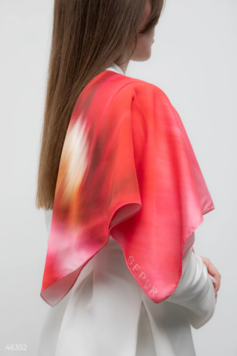 Розовый шелковый платок с принтом 'Мальва' фотография 4
