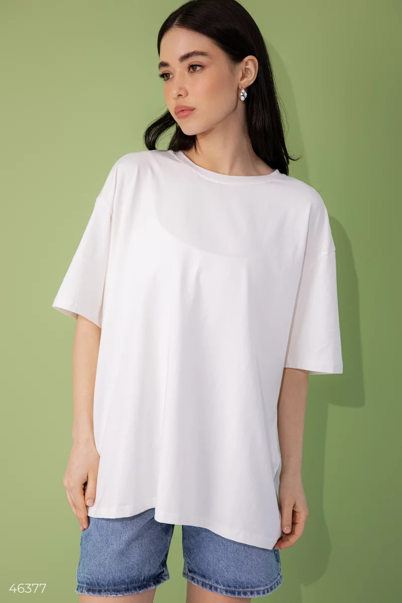 White basic t-shirt oversize photo 2