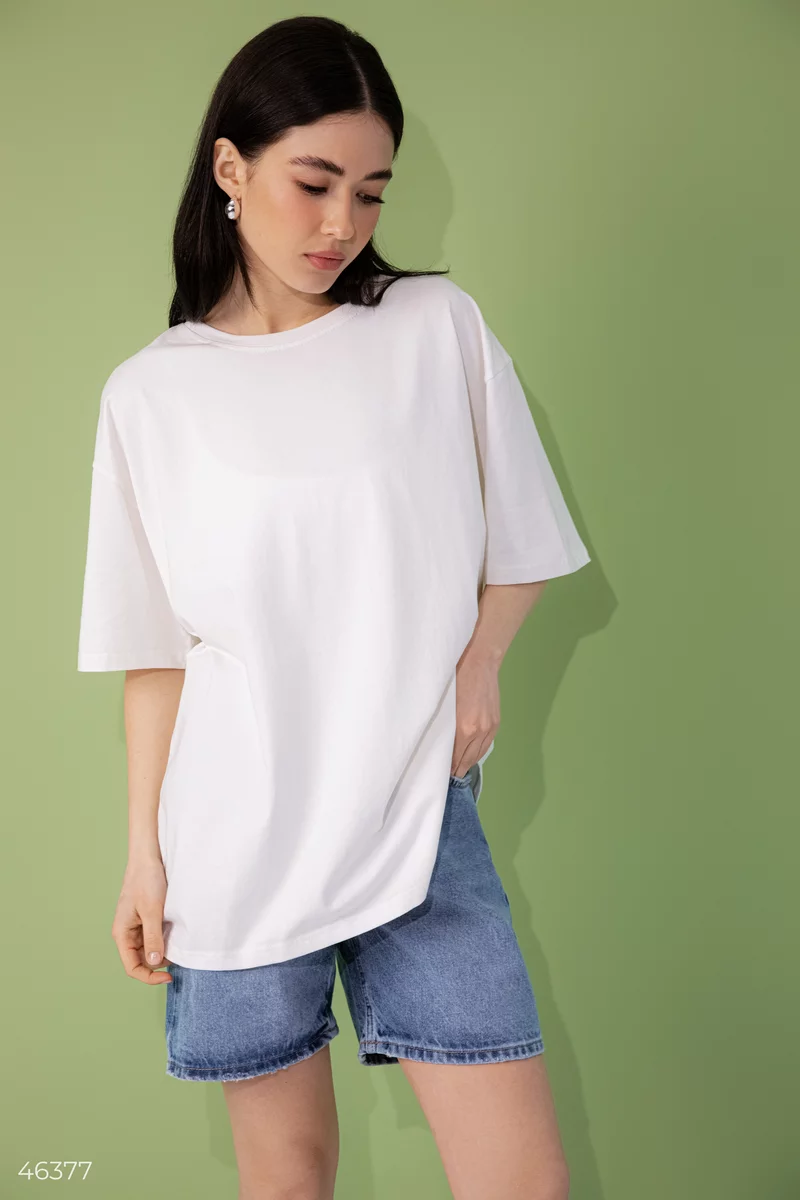 White basic t-shirt oversize photo 4