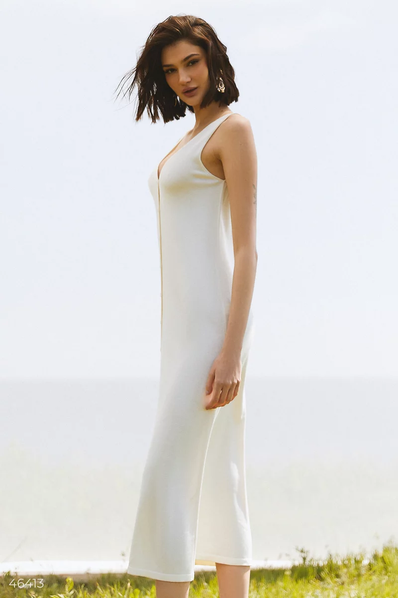 Молочна трикотажна сукня максі з гудзиками фотографія 5