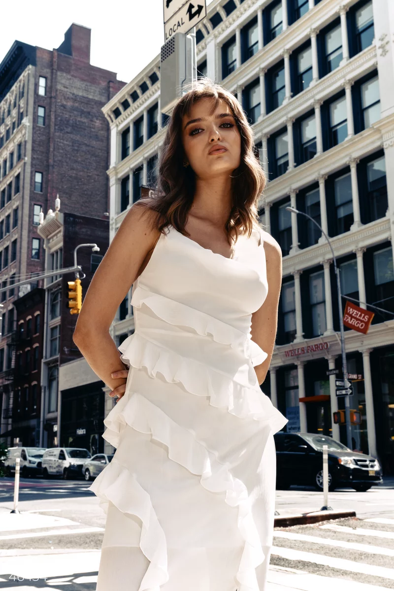 Біла шифонова сукня максі з розрізами фотографія 5