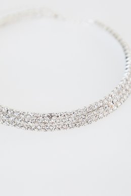 Ефектний сріблястий чокер зі стразами