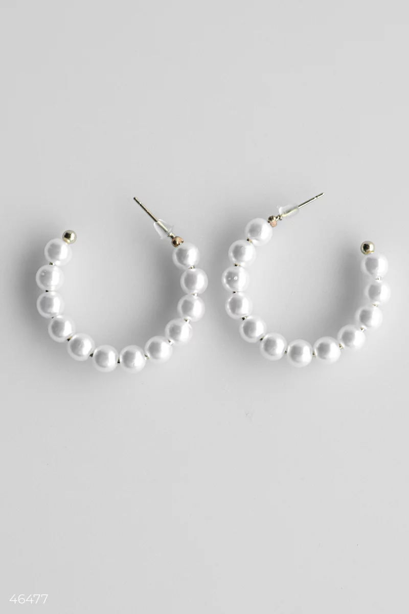 Round golden earrings with pearls photo 4