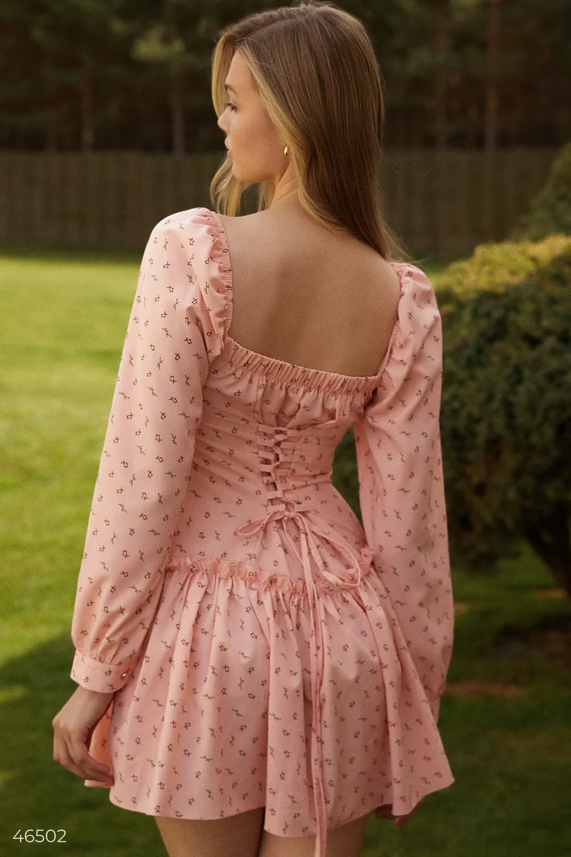 Розовое платье мини с принтом тюльпаны фотография 4