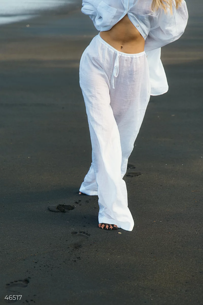 Молочный костюм из натурального льна с брюками фотография 3