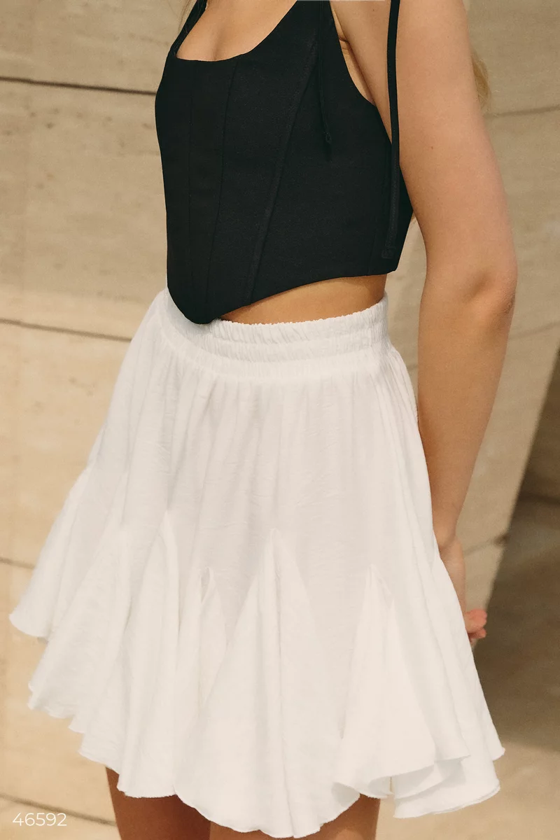 White mini skirt with wedges photo 4