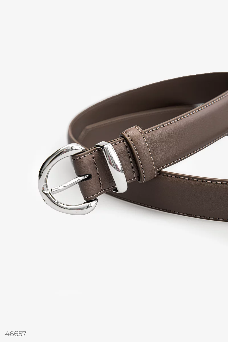 Powder leather belt with rounded buckle photo 2