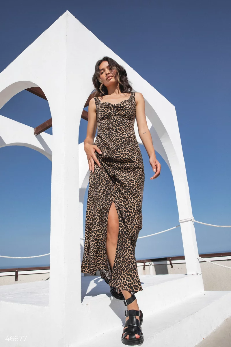 Сукня міді на бретелях з леопардовим принтом фотографія 2
